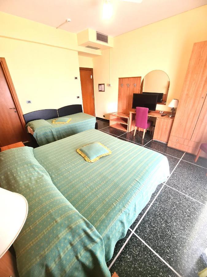 Hotel Zurigo Varazze Esterno foto