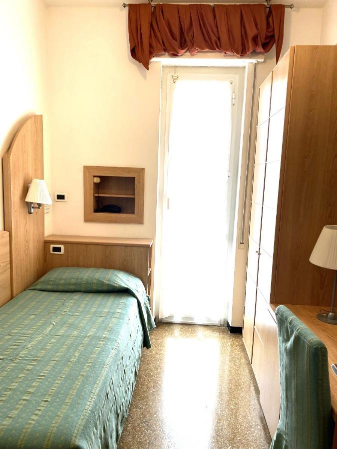 Hotel Zurigo Varazze Esterno foto